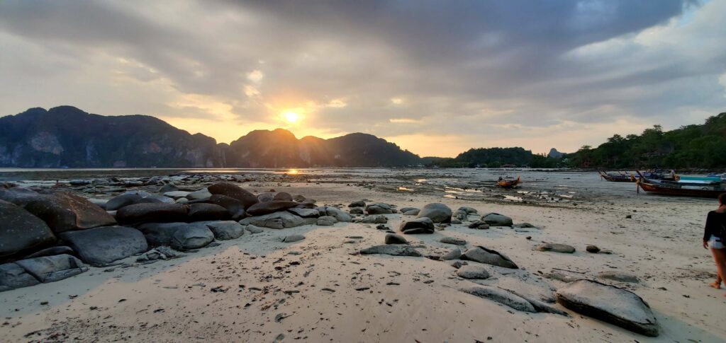 Sunset over Tonsai Bay in Koh Phi Phi, Thailand Sunset over Tonsai Bay in Koh Phi Phi, Thailand